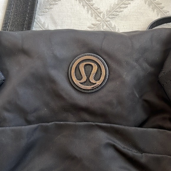 Lululemon bag - Picture 2 of 5